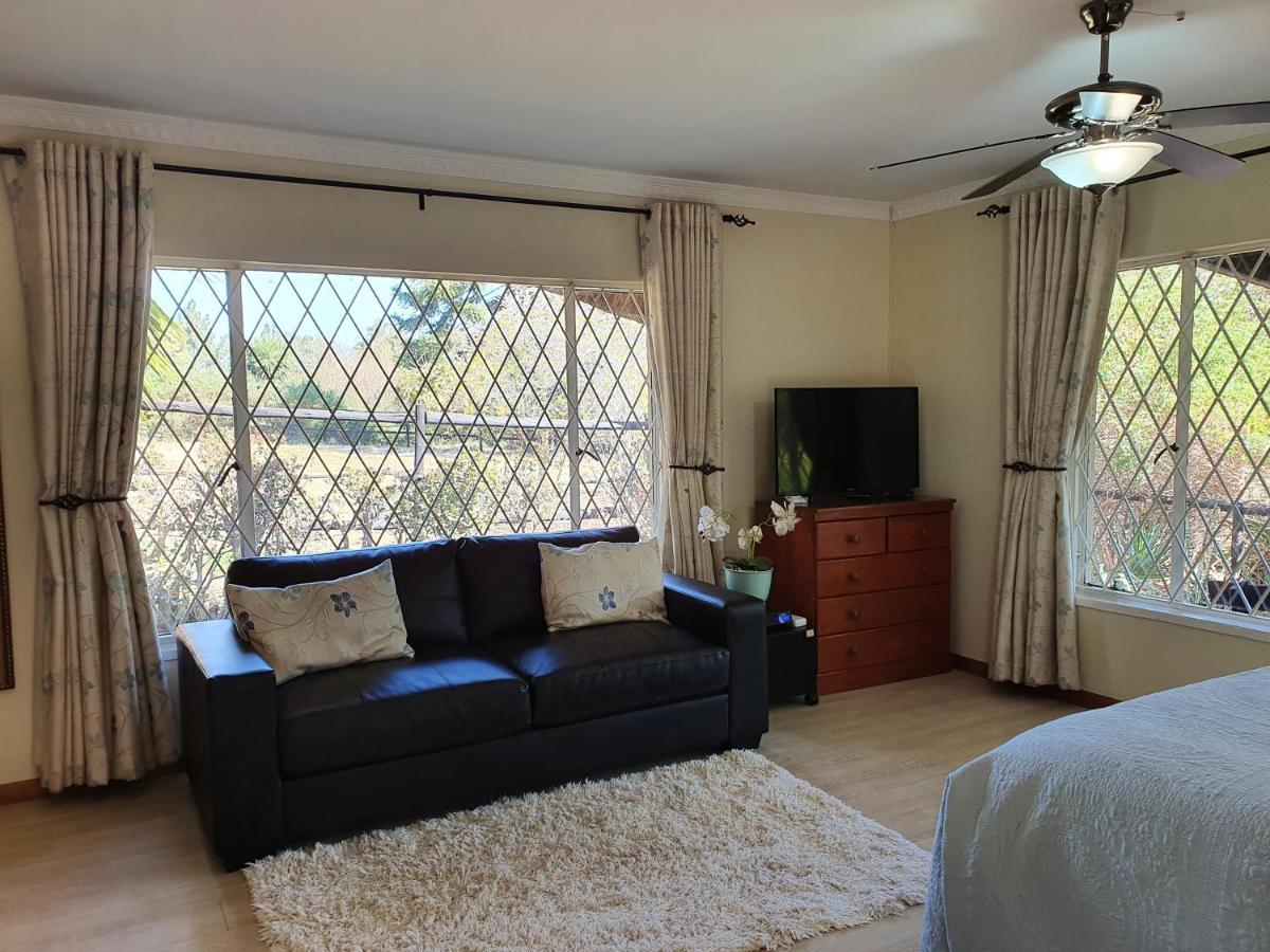 Pine Tree Lodge Midrand Ngoại thất bức ảnh