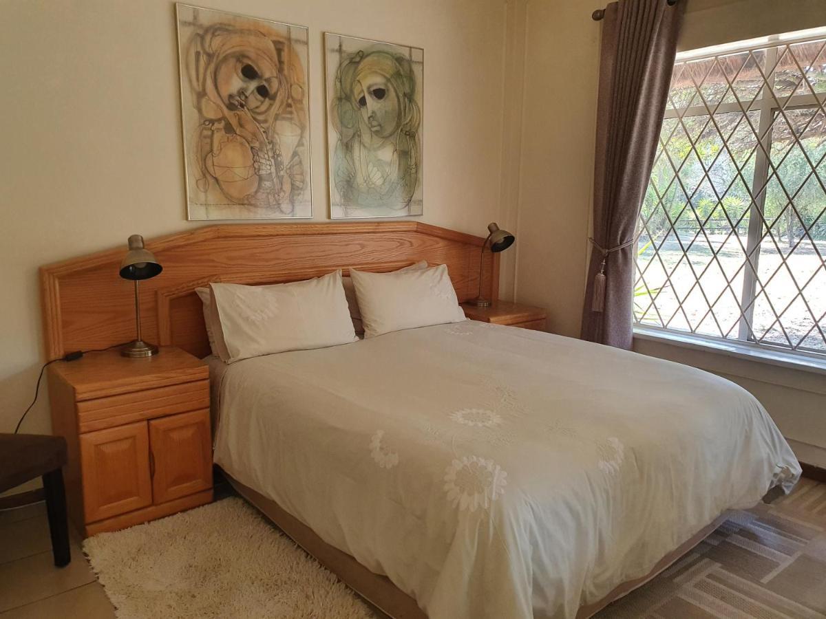 Pine Tree Lodge Midrand Ngoại thất bức ảnh
