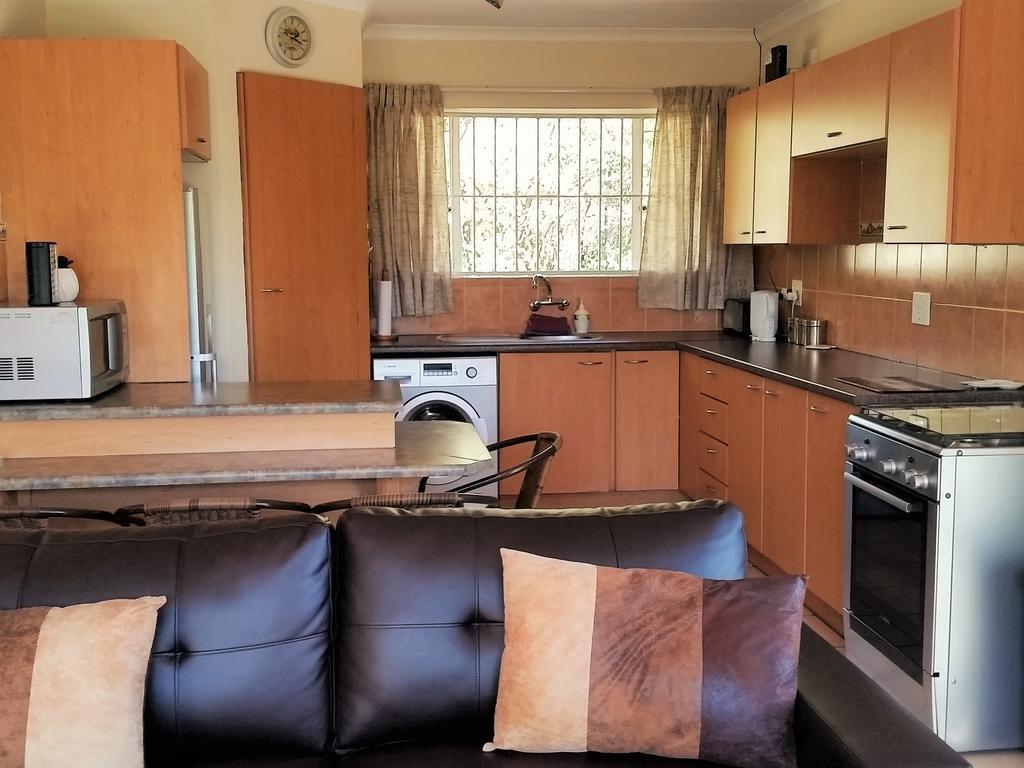 Pine Tree Lodge Midrand Ngoại thất bức ảnh