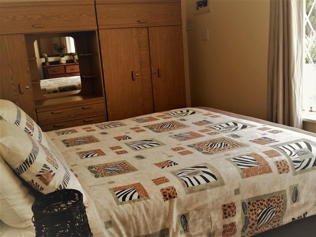 Pine Tree Lodge Midrand Ngoại thất bức ảnh