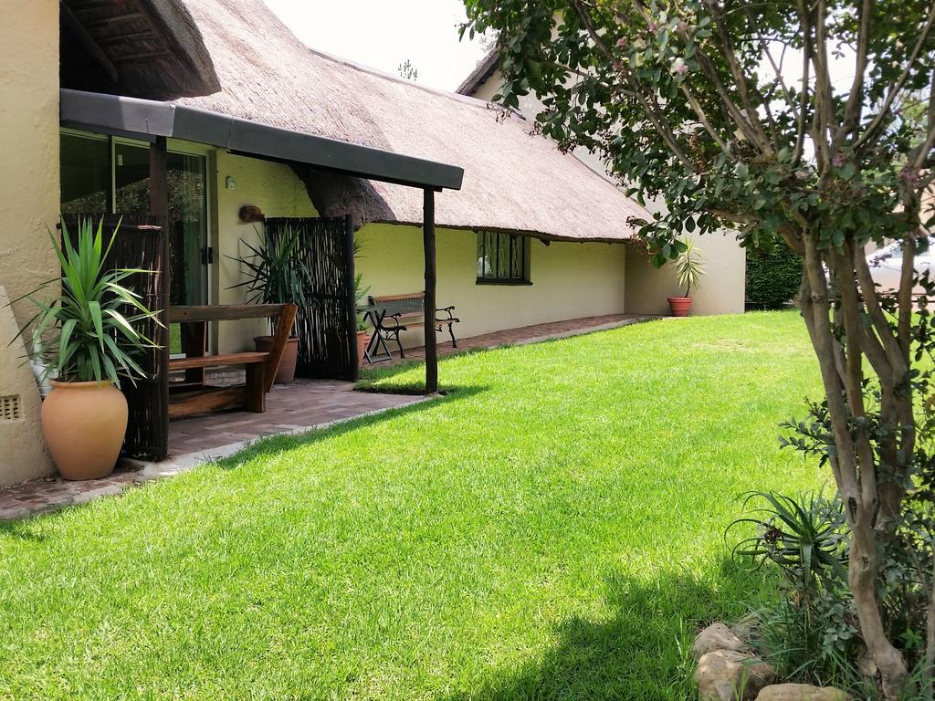 Pine Tree Lodge Midrand Ngoại thất bức ảnh