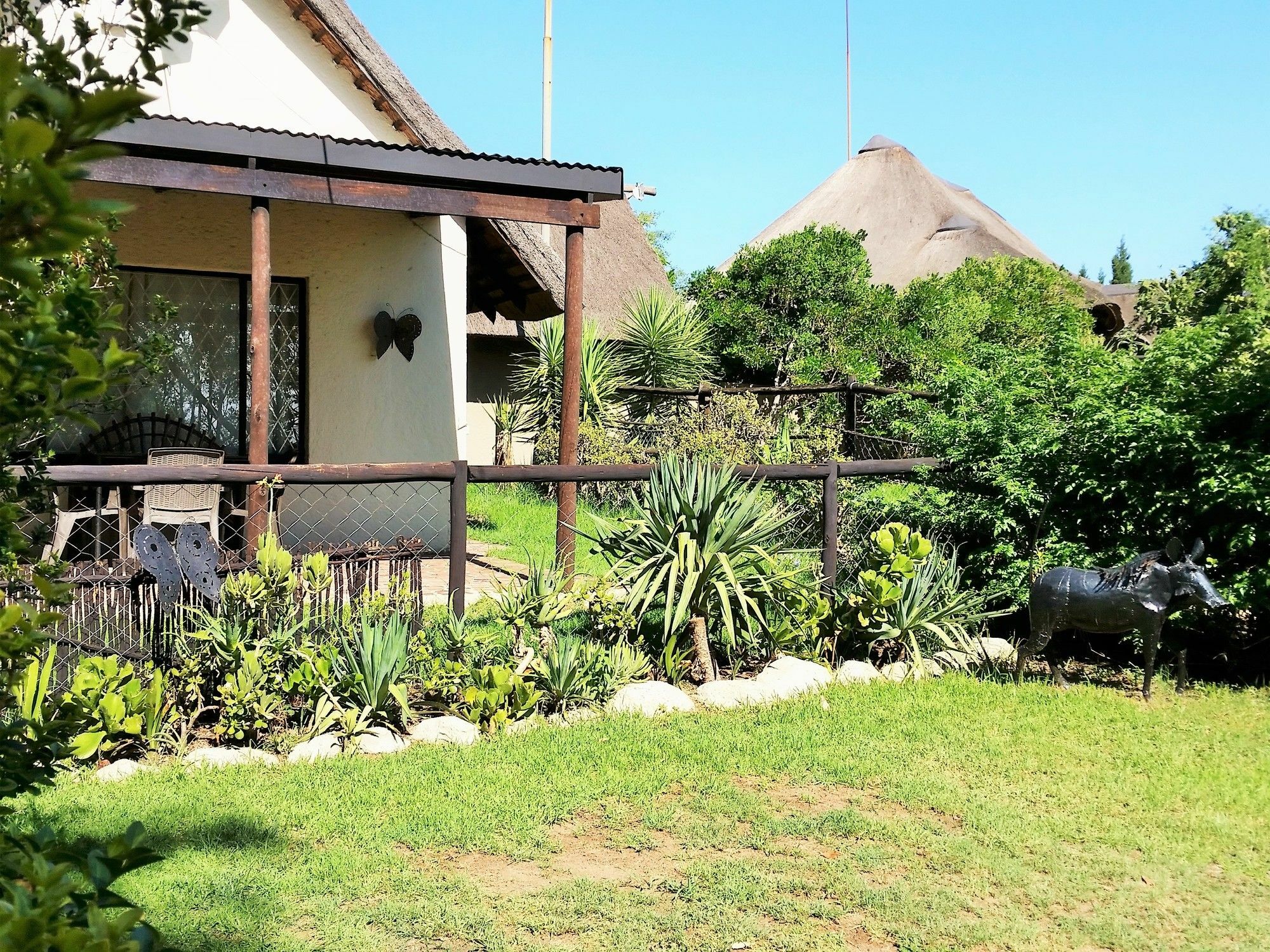 Pine Tree Lodge Midrand Ngoại thất bức ảnh