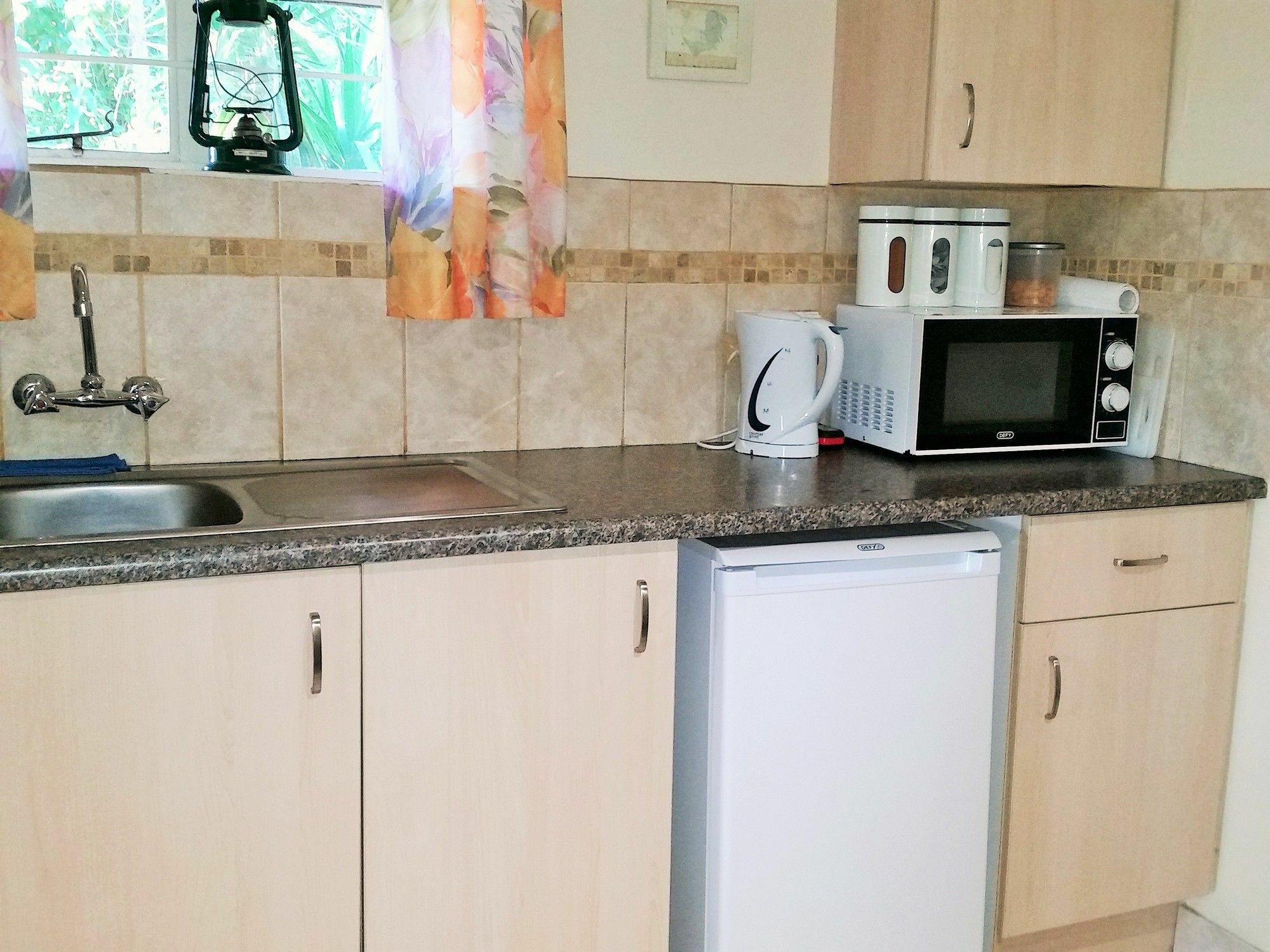 Pine Tree Lodge Midrand Ngoại thất bức ảnh