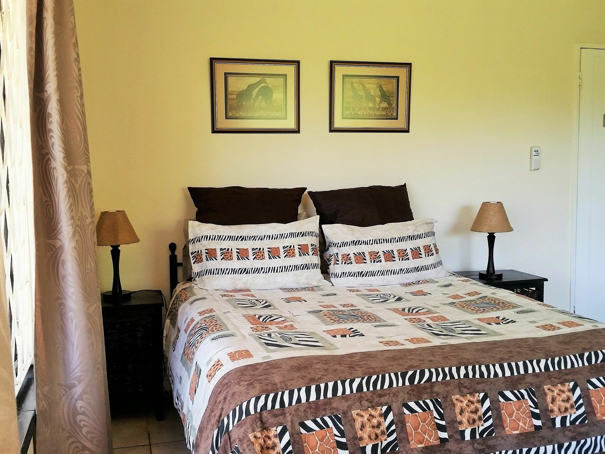 Pine Tree Lodge Midrand Ngoại thất bức ảnh
